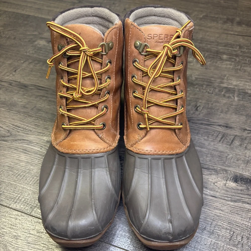 Sperry preowned
